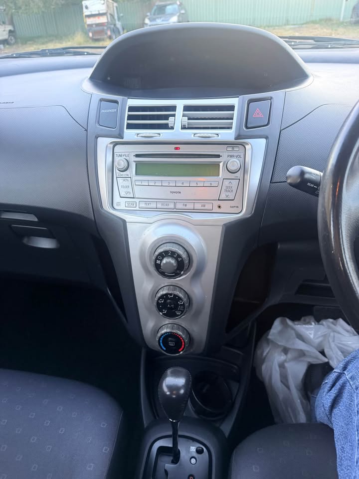 
								Toyota Yaris 2008 full									