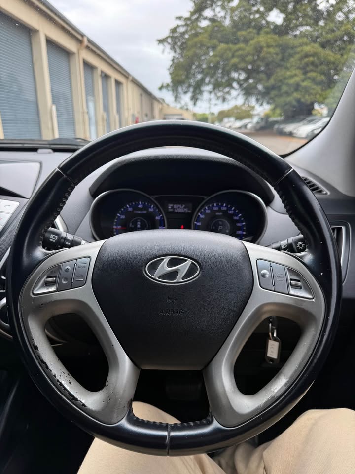 
								Hyundai ix35 2013 full									