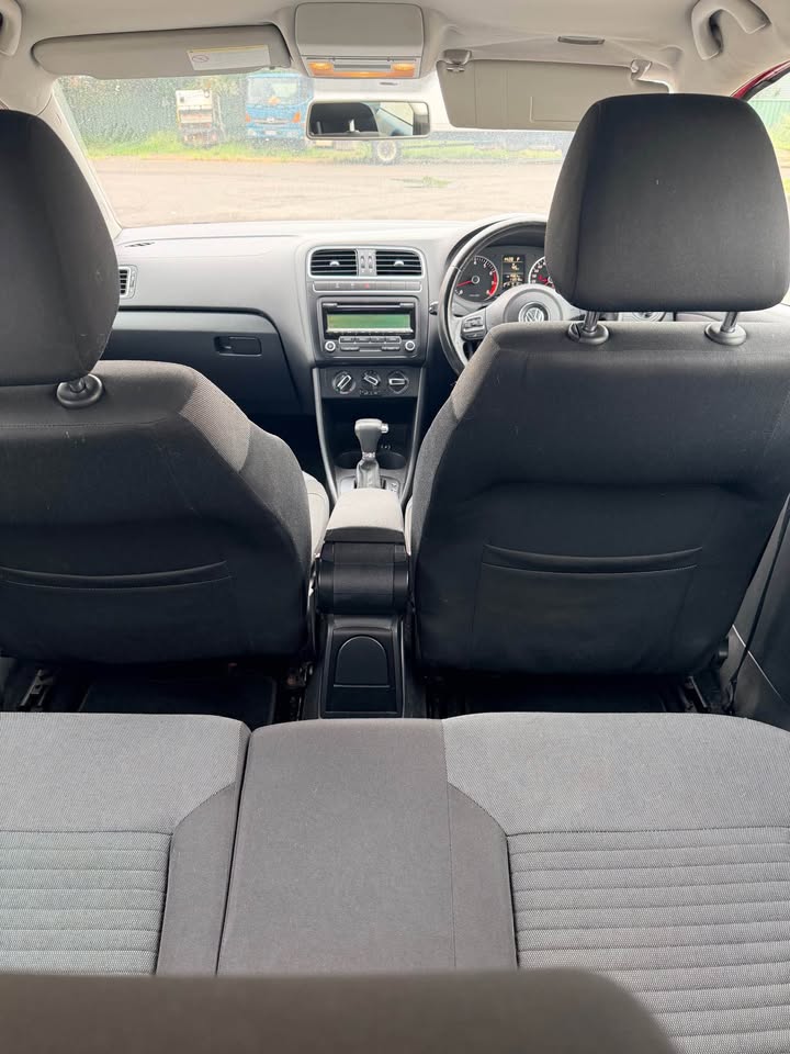 
								Volkswagen polo 2011 full									