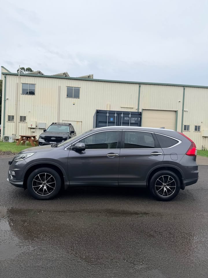 
								Honda cr-v 2015 full									