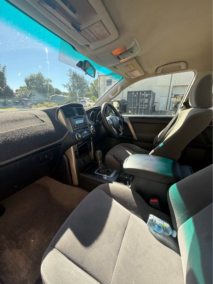 
								Toyota land cruiser prado 2013 full									