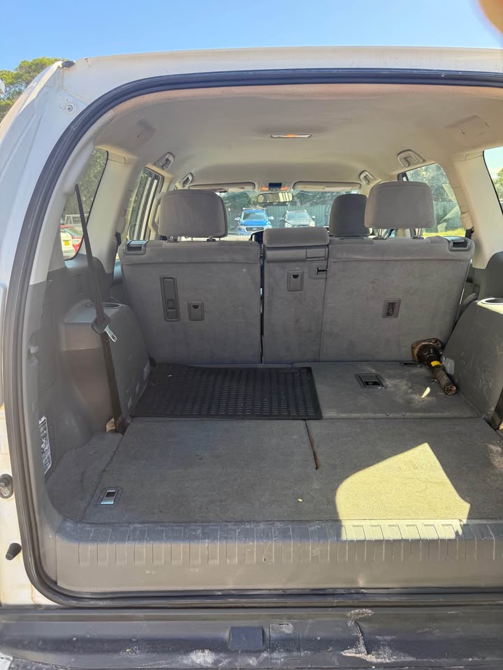
								Toyota land cruiser prado 2013 full									