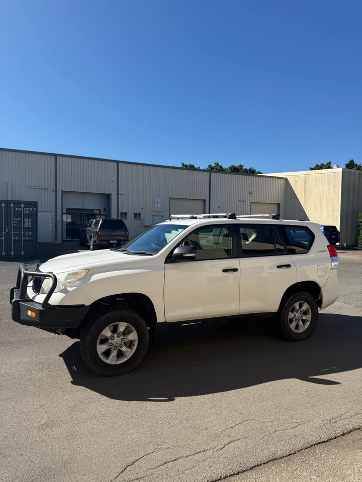 
								Toyota land cruiser prado 2013 full									
