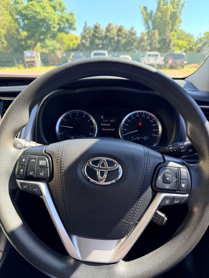 
								Toyota kluger gx 2019 full									