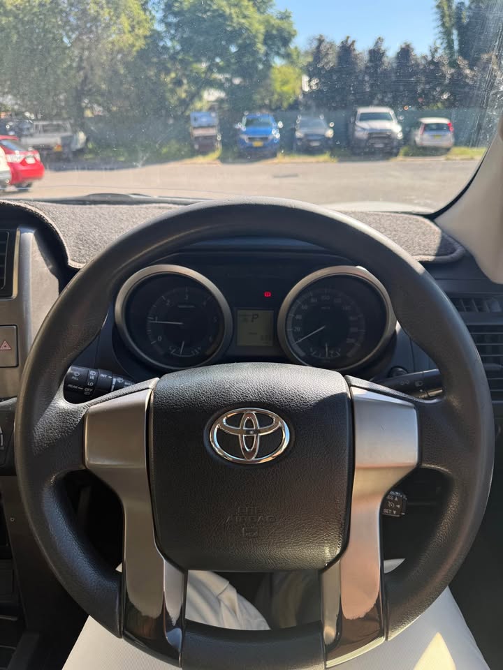 
								Toyota land cruiser prado 2013 full									