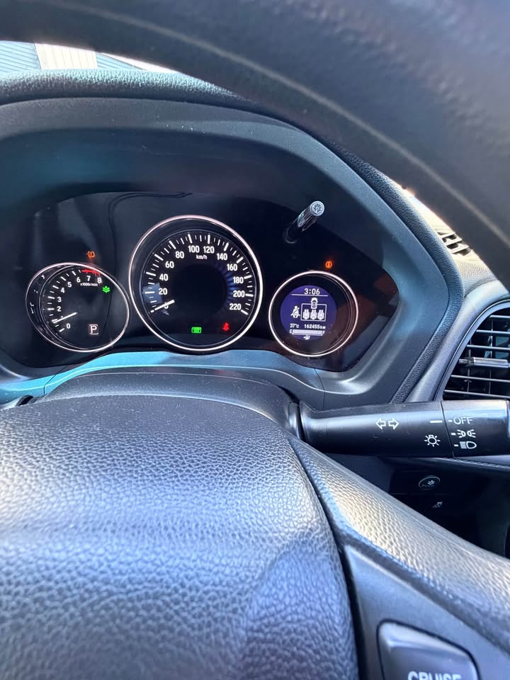 
								Honda hr-v 2017 full									