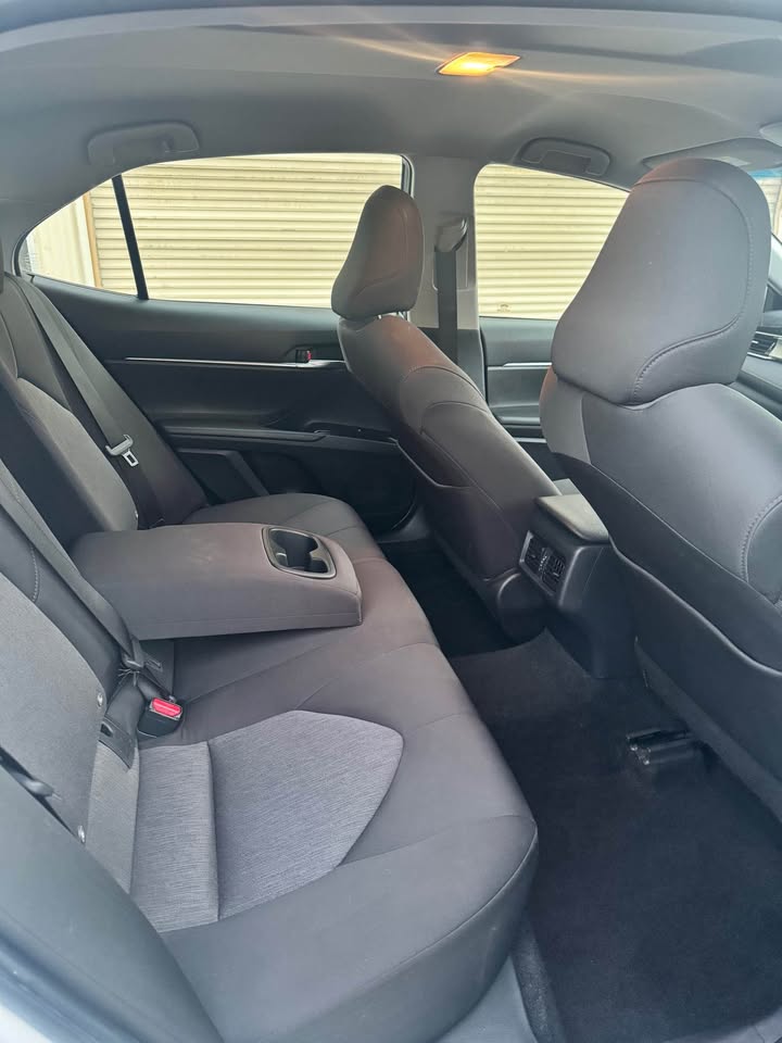 
								2018 Toyota camry full									