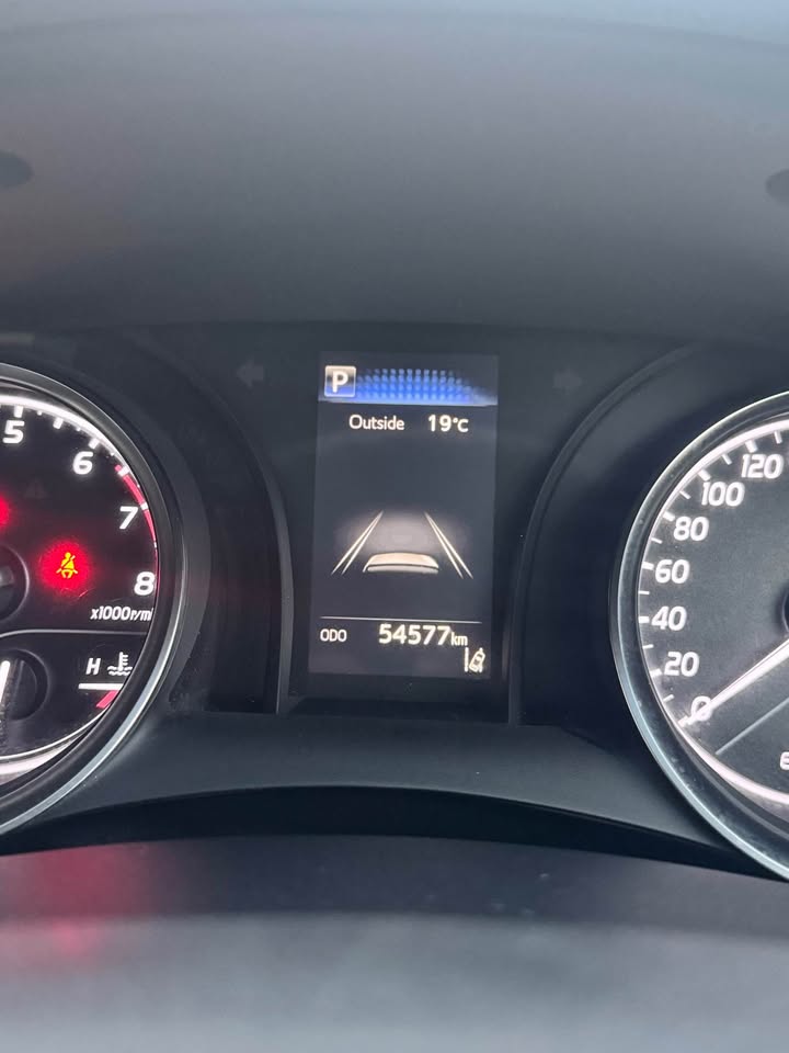 
								2018 Toyota camry full									