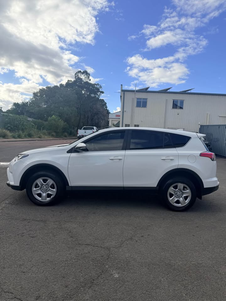
								Toyota rav4 2016 full									