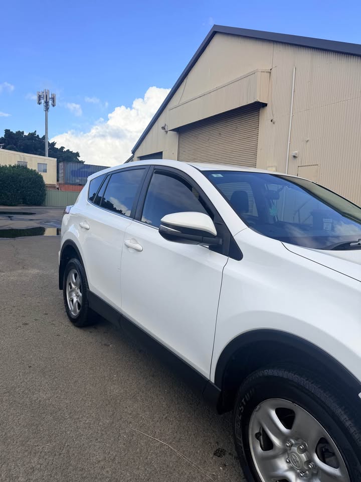 
								Toyota rav4 2016 full									