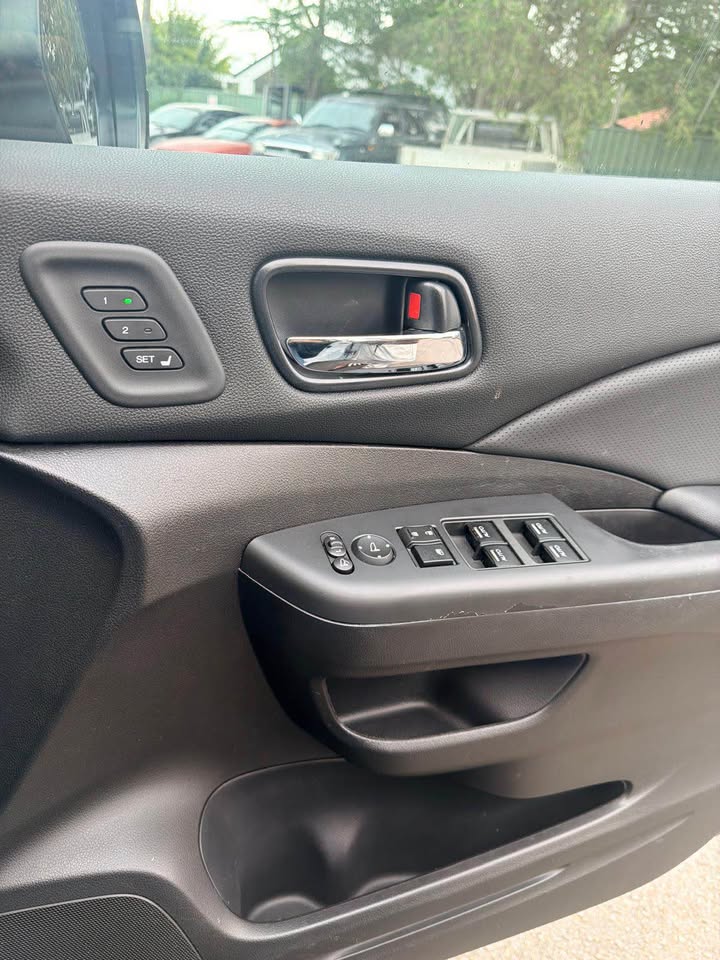 
								Honda cr-v 2015 full									