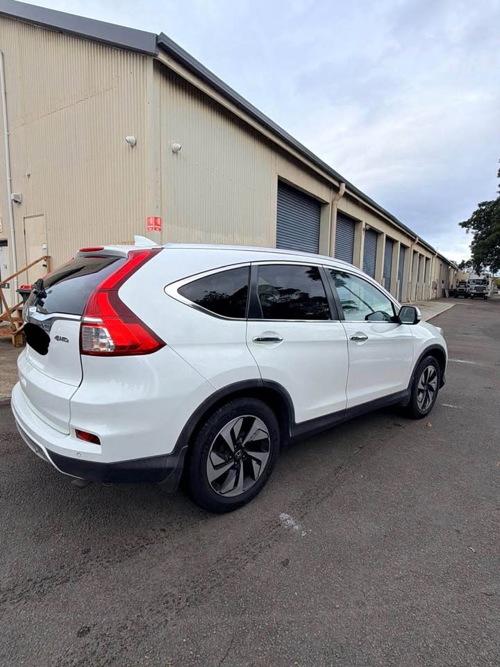 
								Honda cr-v 2015 full									