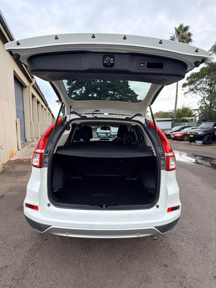 
								Honda cr-v 2015 full									