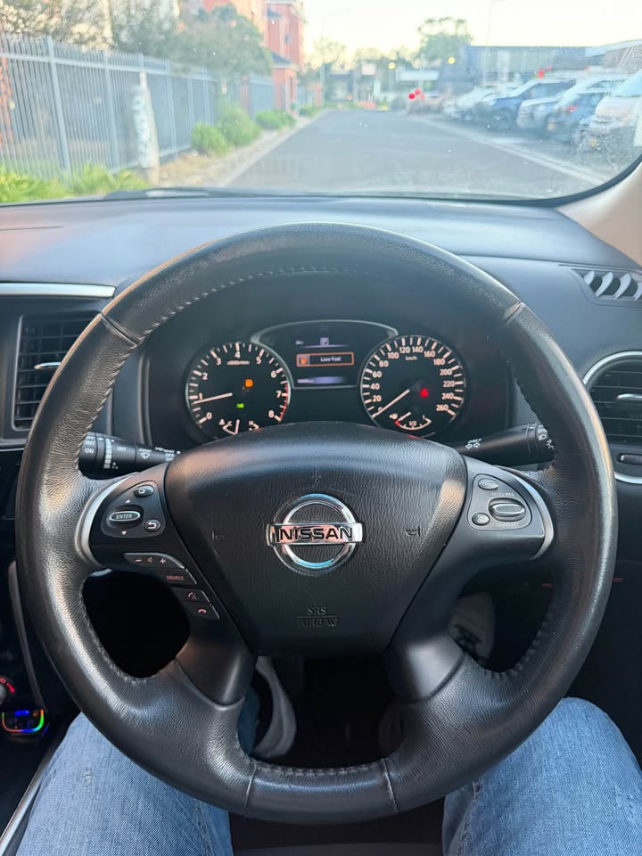
								Nissan Pathfinder 2017 full									